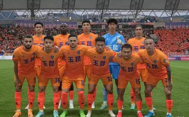 中甲联赛第十九轮战报：大连英博四连胜登顶