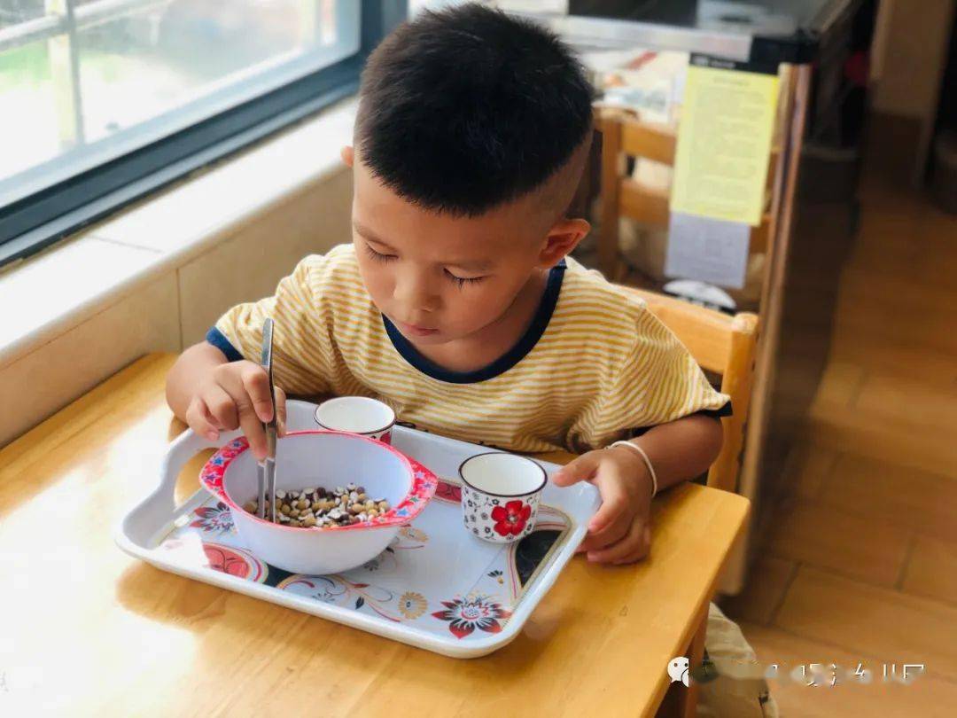 刷鞋子的体会与心得_生活技能课刷鞋子_学会了刷鞋子