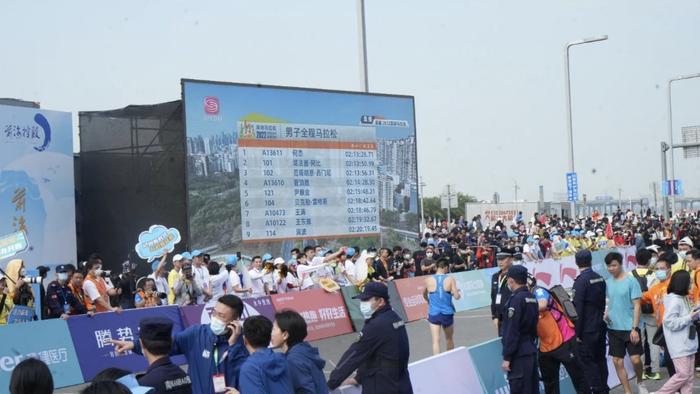 马拉松跑下来就有奖吗_马拉松跑出是_马拉松开跑