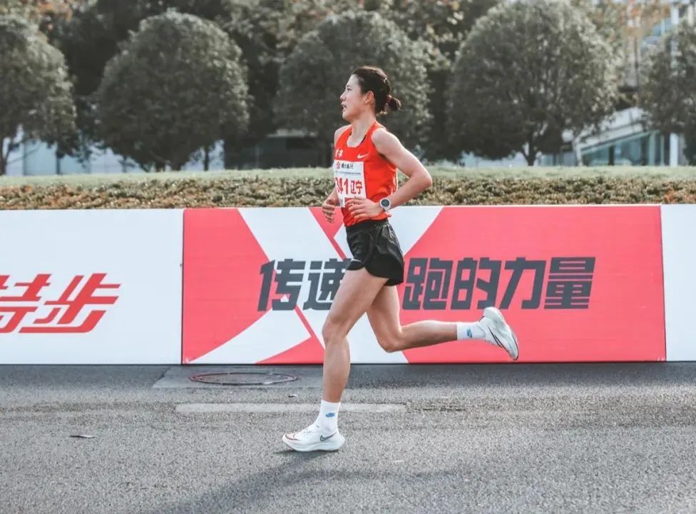 马拉松李子成_马拉松李子成全马最好成绩_马拉松李子成老婆最火的一句
