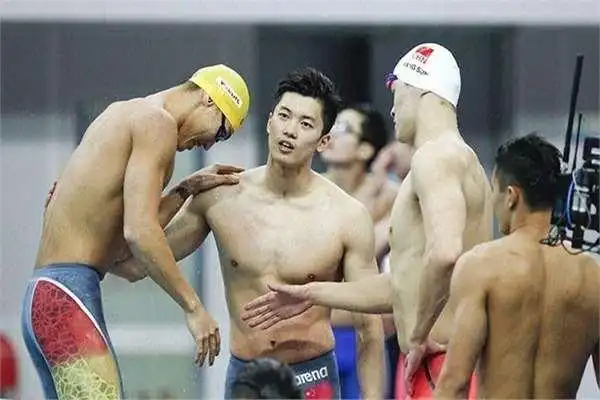 游泳奥运冠军汪顺_游泳男子冠军 汪顺_男子游泳运动员汪顺