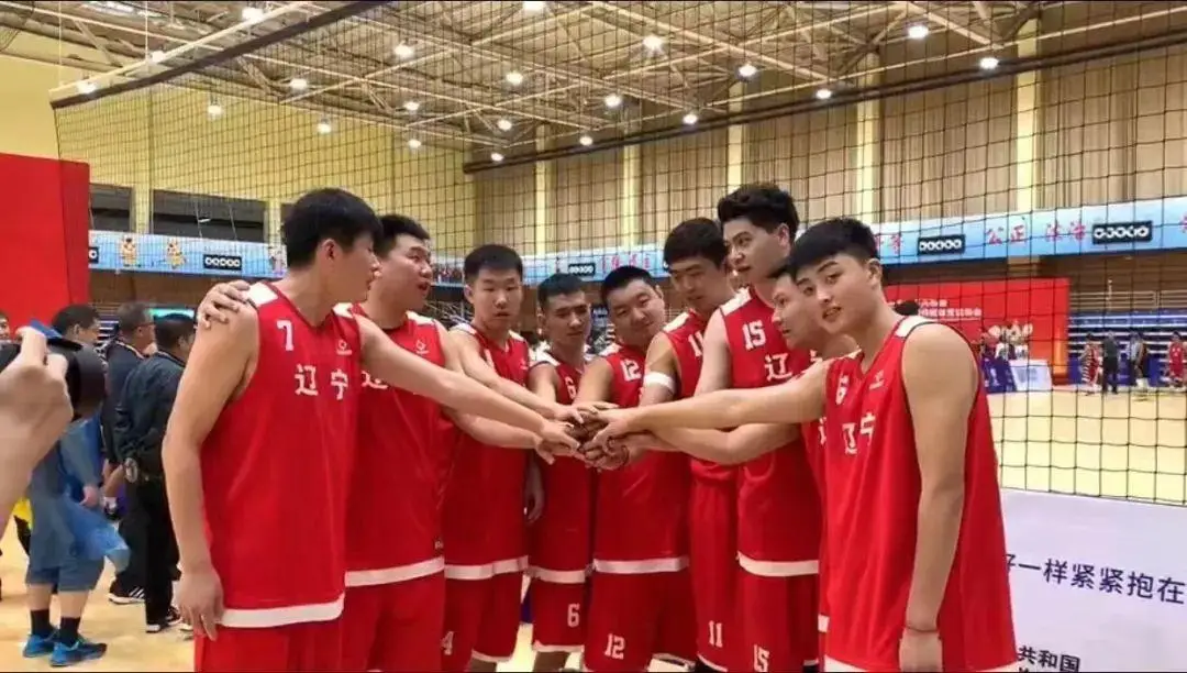 篮球小球的规则是什么_篮球什么叫小球_篮球小球什么意思