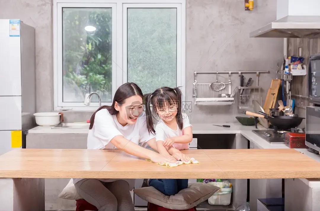 幼儿园小朋友洗菜的意义_生活小常识幼儿洗菜_幼儿洗菜步骤
